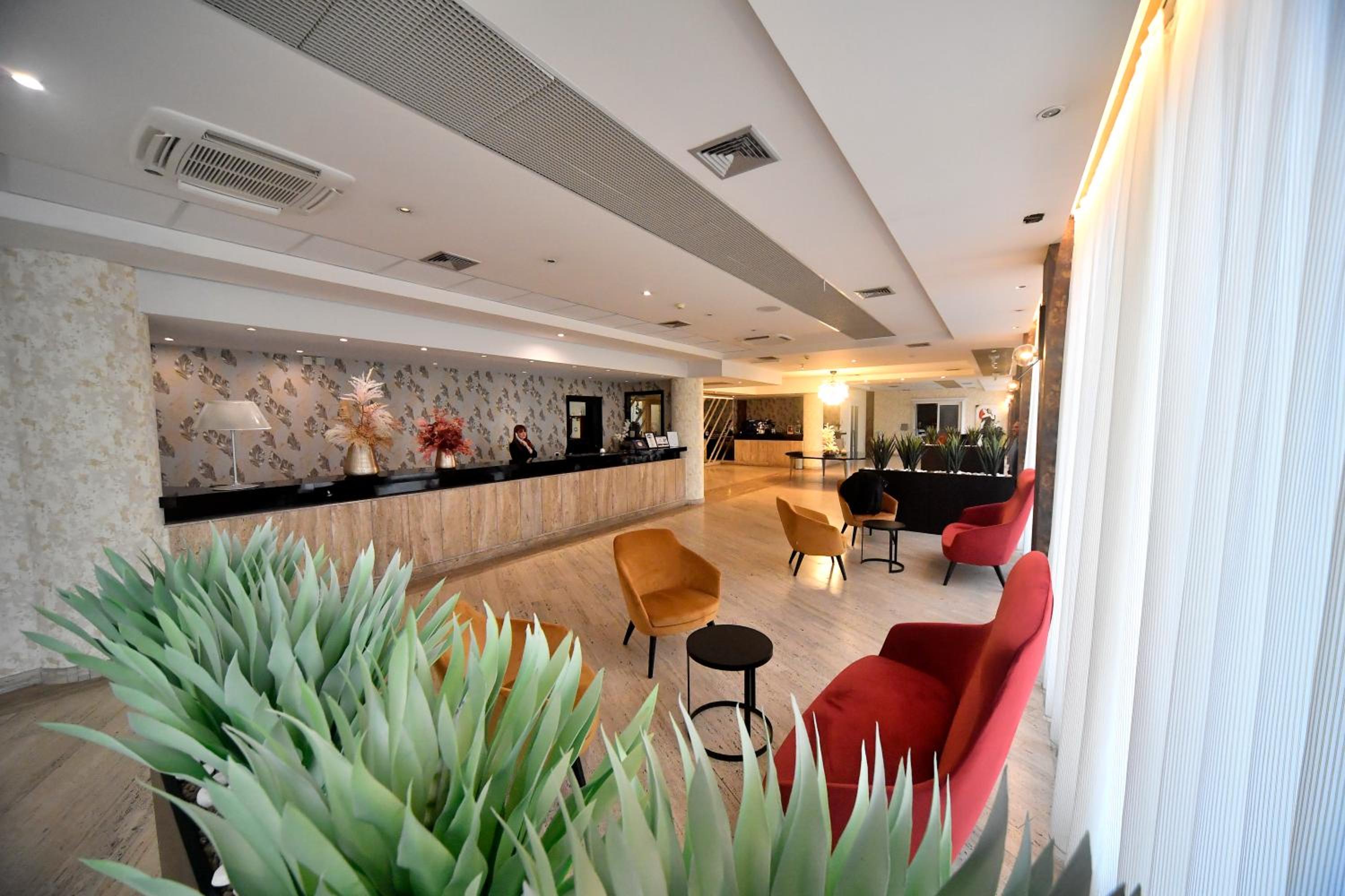 Restaurant-cafeteria