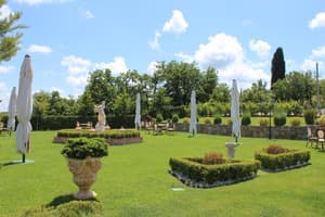 thumbnail: General view