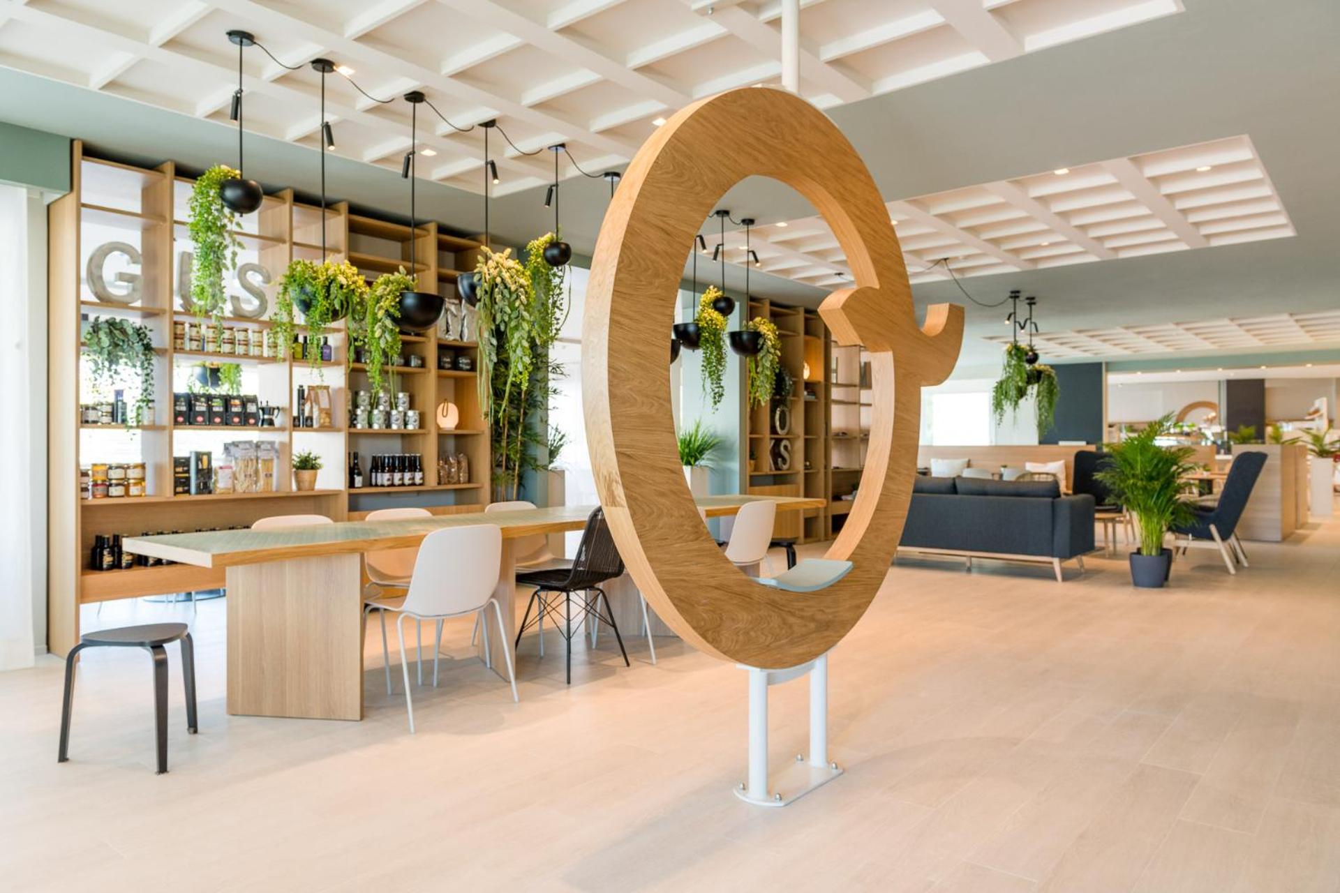 Restaurant-cafeteria