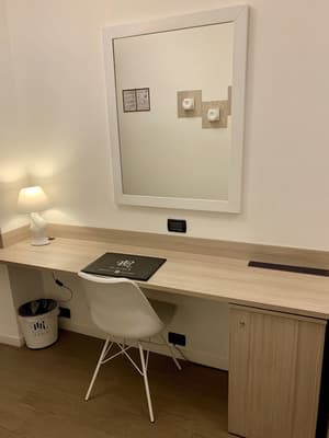 thumbnail: Interior detail