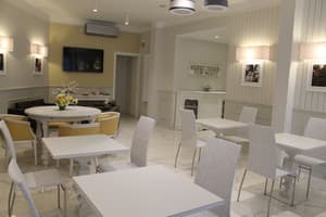 thumbnail: Breakfast area