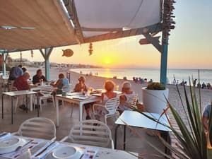 thumbnail: Restaurant