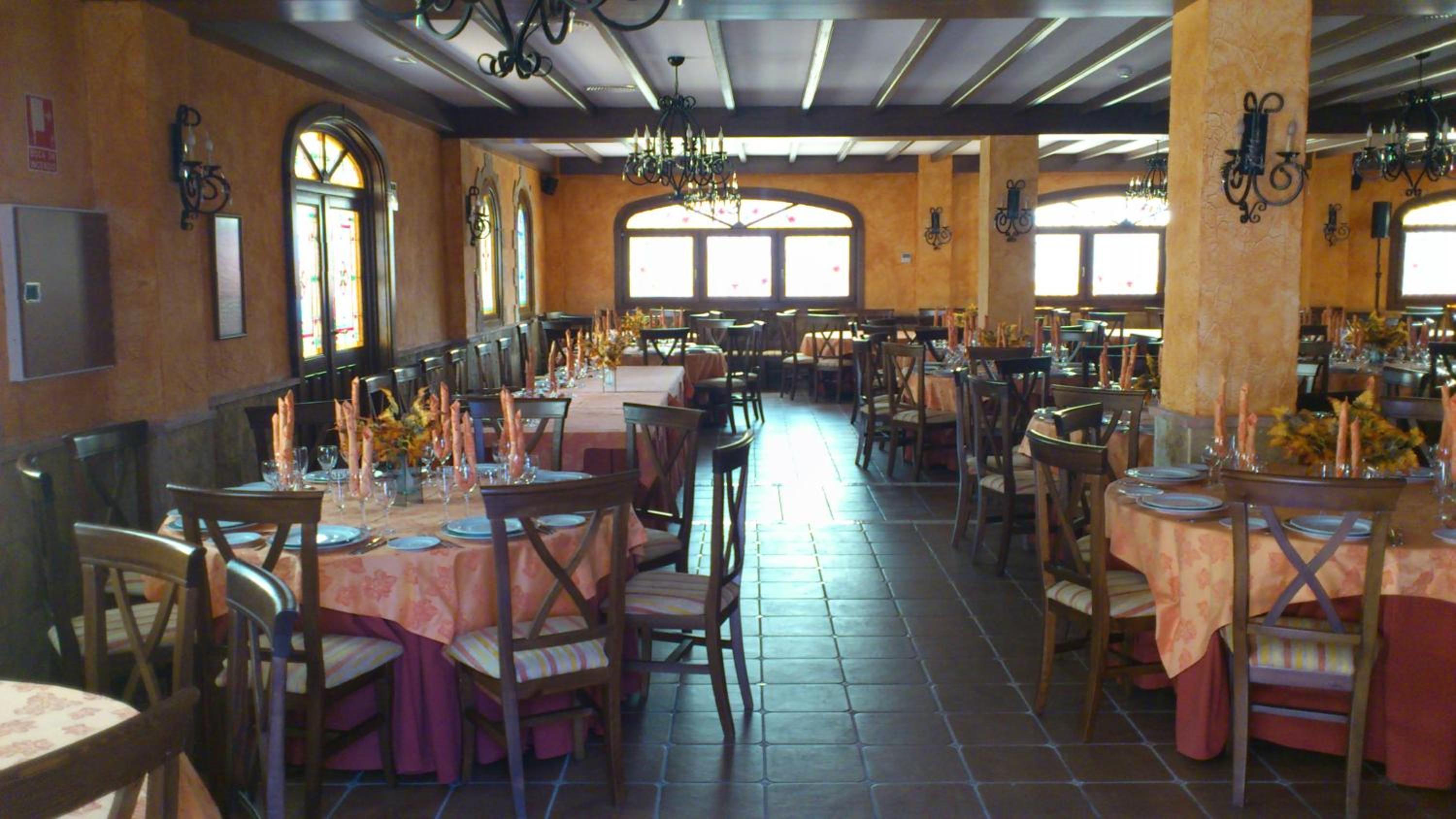 Restaurant-cafeteria