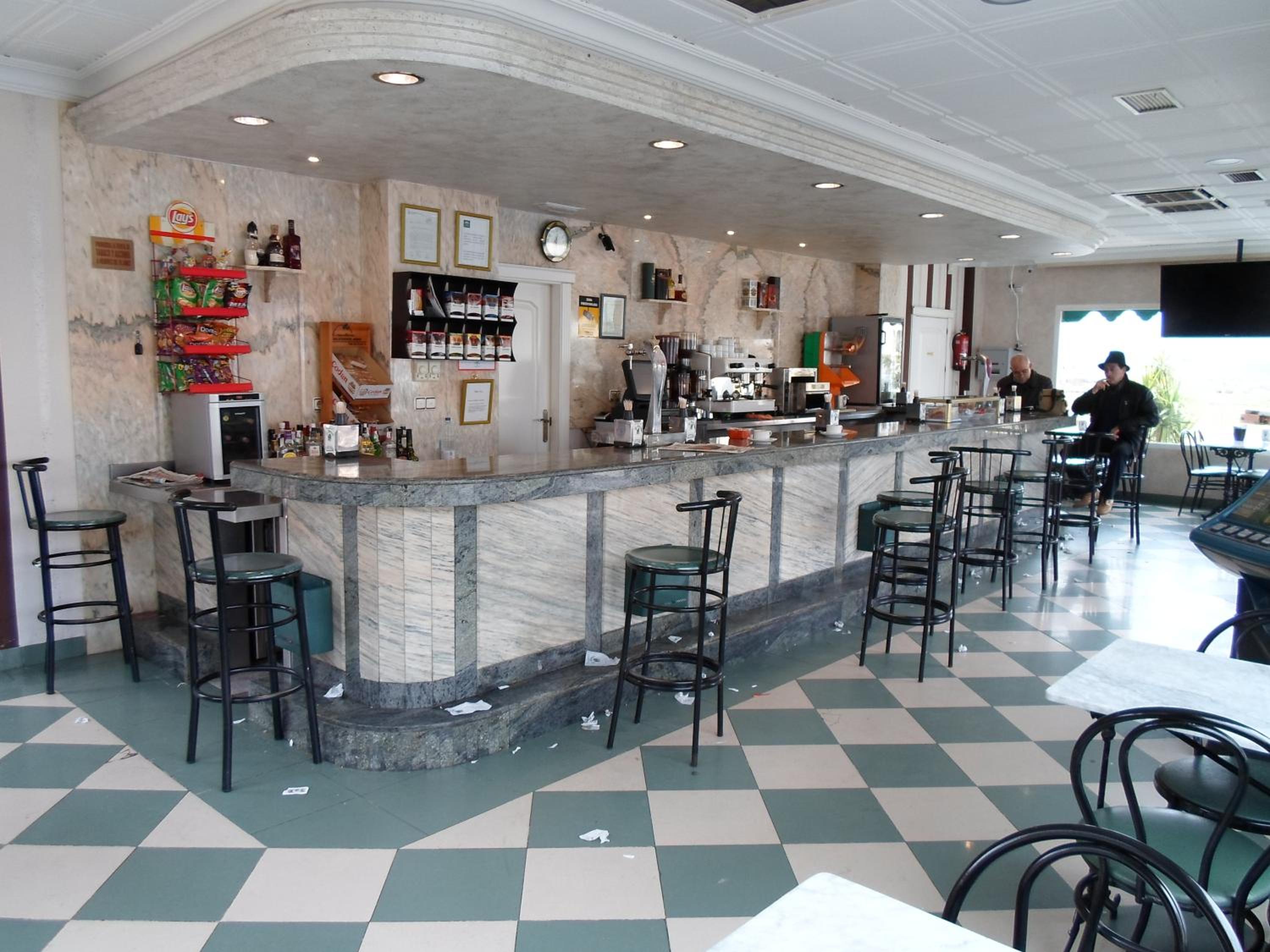 Restaurant-cafeteria