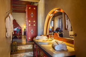 thumbnail: Bathroom sink