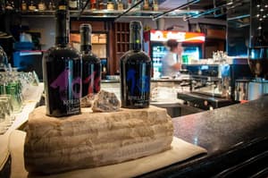 thumbnail: Bar (on property)