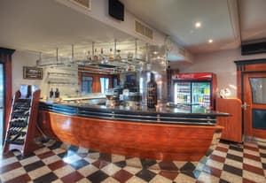 thumbnail: Bar (on property)