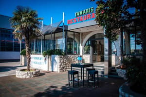 thumbnail: Restaurant