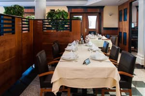 thumbnail: Restaurant