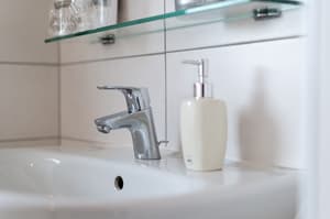 thumbnail: Bathroom