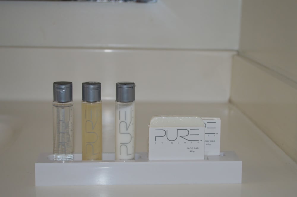 Bathroom amenities