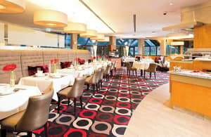 thumbnail: Restaurant