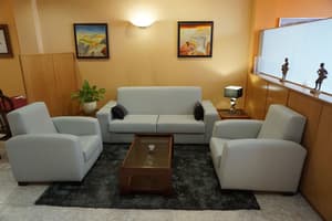 thumbnail: Lobby sitting area