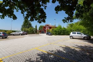 thumbnail: Parking