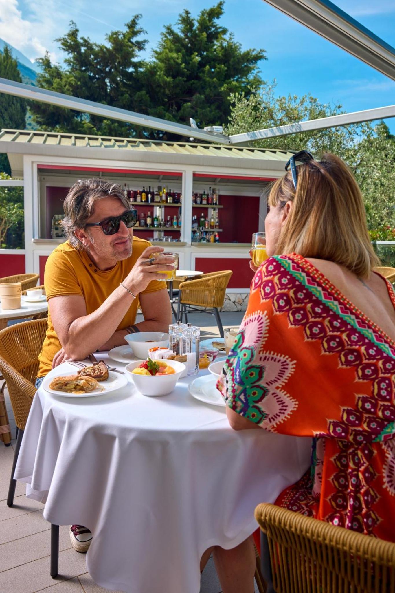 Restaurant-cafeteria