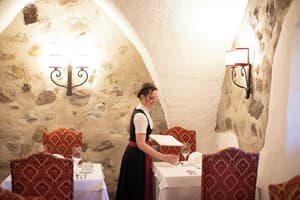 thumbnail: Restaurant