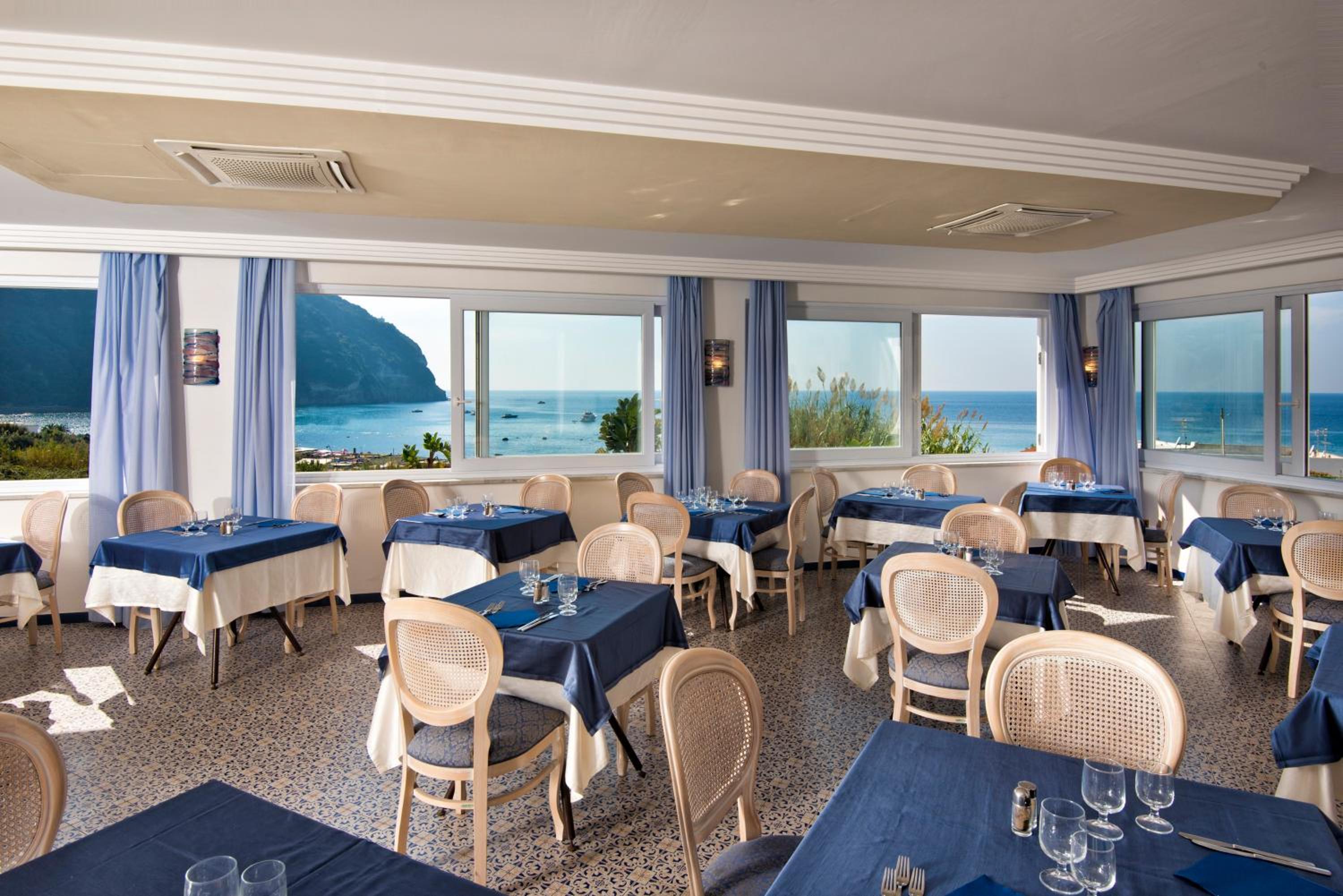 Restaurant-cafeteria