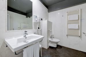 thumbnail: Bathroom