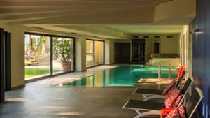 thumbnail: Rooftop pool