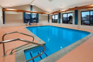 thumbnail: Pool