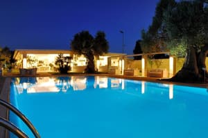 thumbnail: Outdoor pool