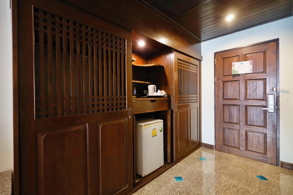 Room amenity