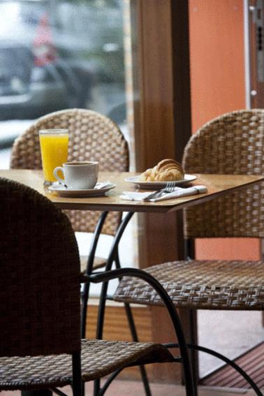 Restaurant-cafeteria