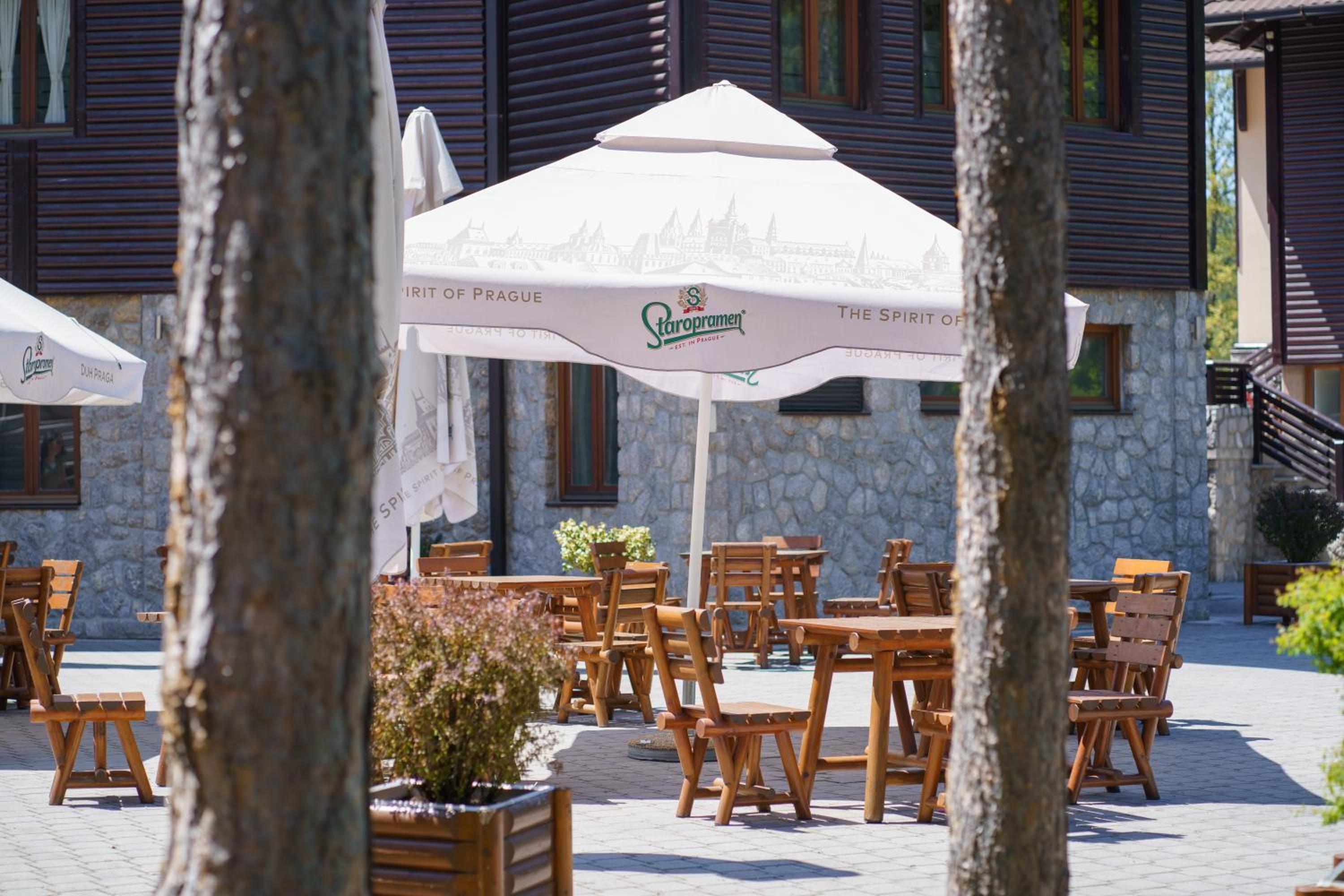 Restaurant-cafeteria