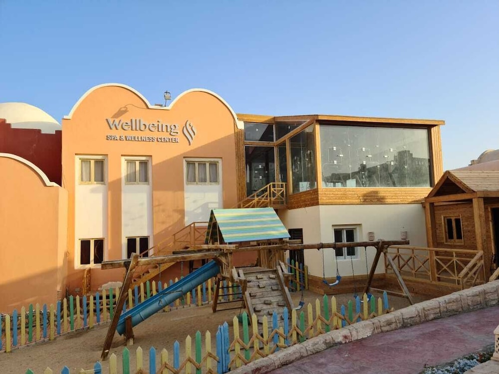 Children's play area - outdoor