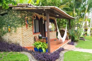 thumbnail: Exterior