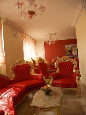 thumbnail: Lobby sitting area