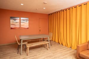 thumbnail: Dining room