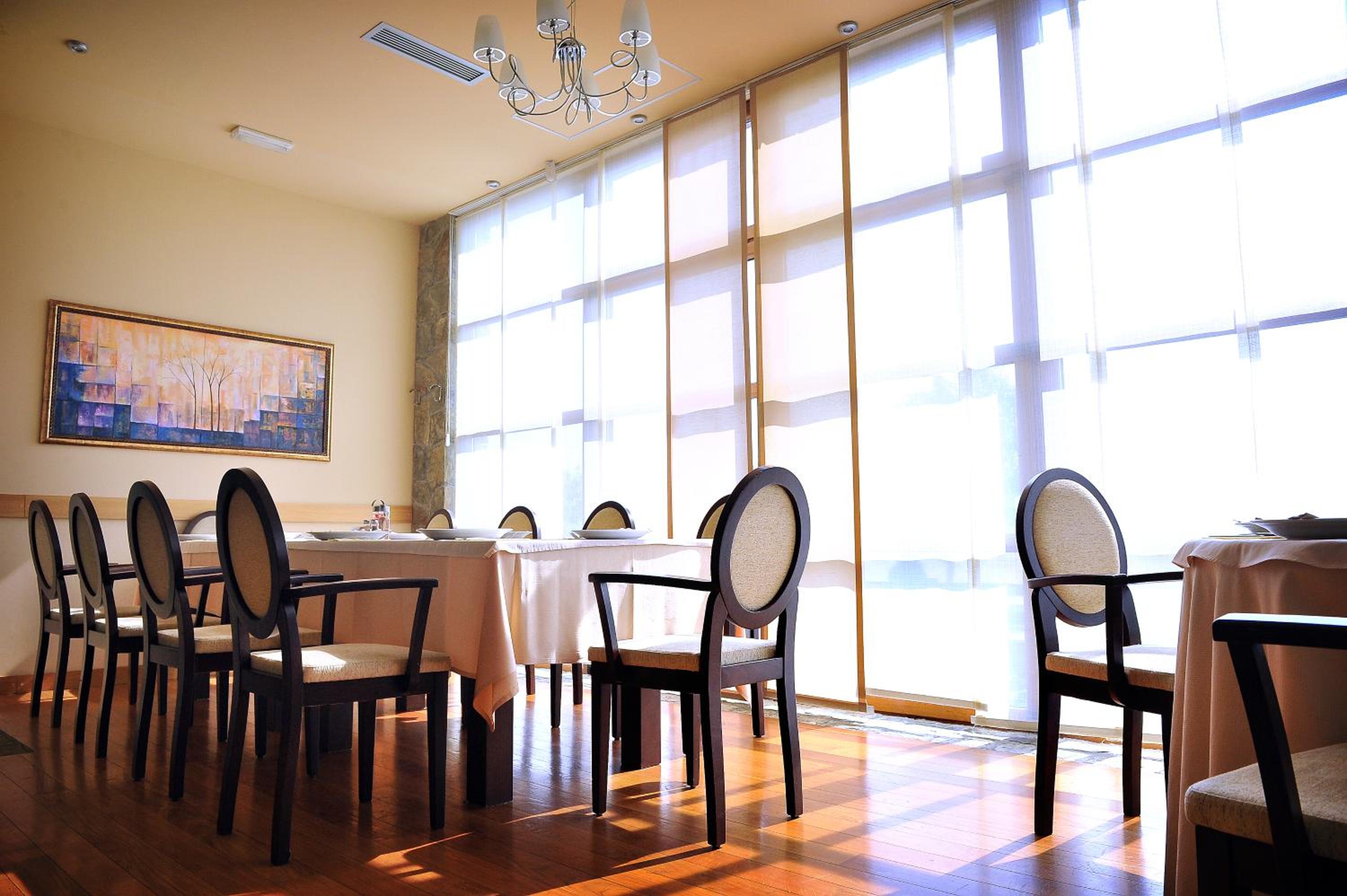 Restaurant-cafeteria