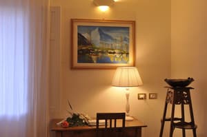thumbnail: Room amenity