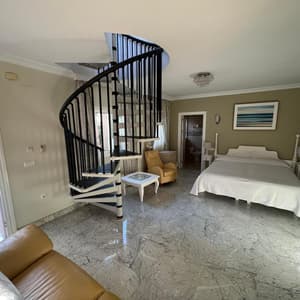 thumbnail: General view