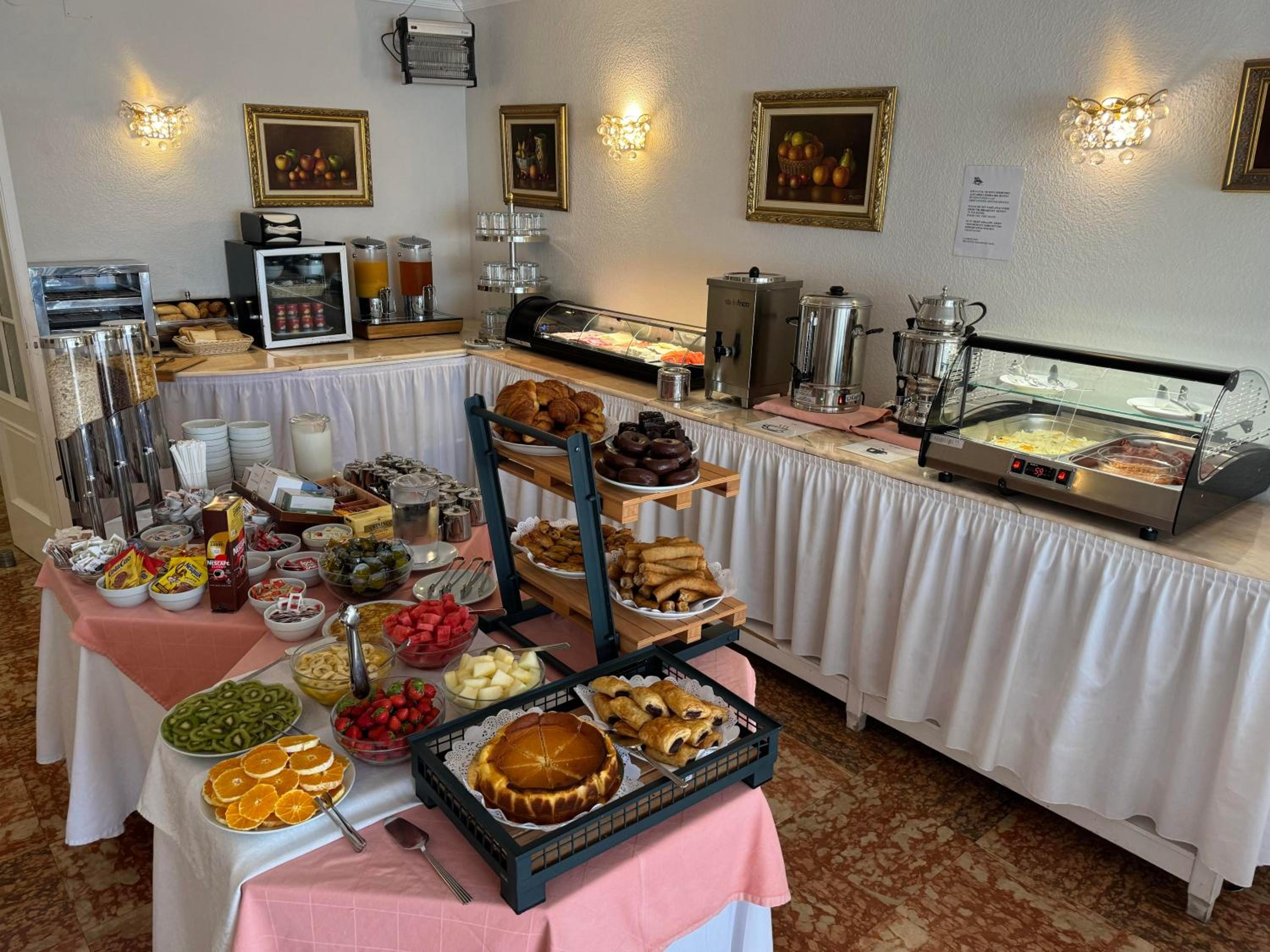 Restaurant-cafeteria