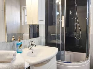 thumbnail: Bathroom sink