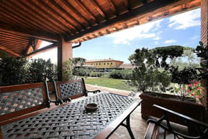 thumbnail: Terrace/patio