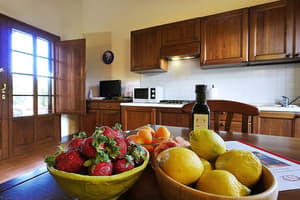 thumbnail: In-room dining