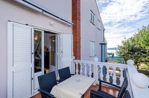 thumbnail: Balcony