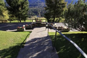 thumbnail: Exterior
