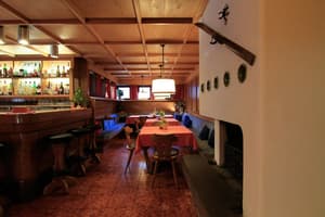 thumbnail: Bar (on property)