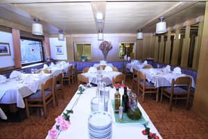 thumbnail: Restaurant