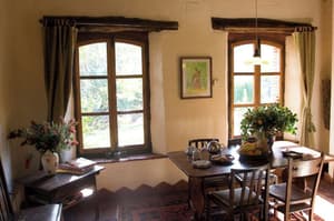 thumbnail: In-room dining