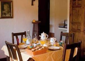 thumbnail: In-room dining