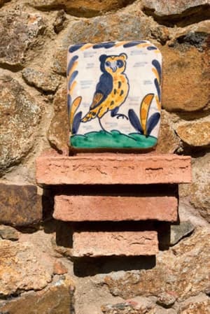 thumbnail: Exterior detail