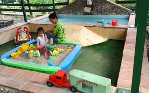 thumbnail: Children's play area - outdoor