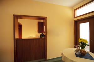 thumbnail: Interior entrance