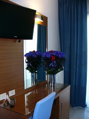 thumbnail: Room amenity