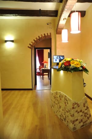 thumbnail: Interior detail